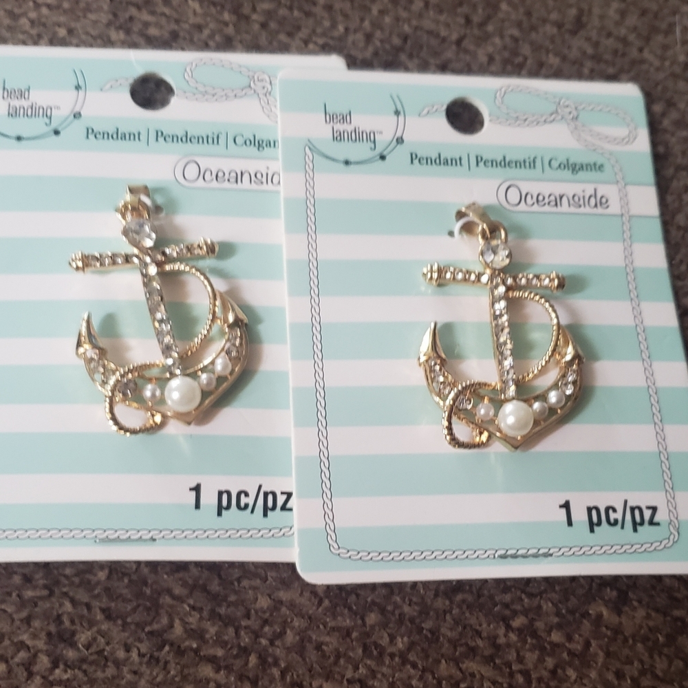 Pendant new